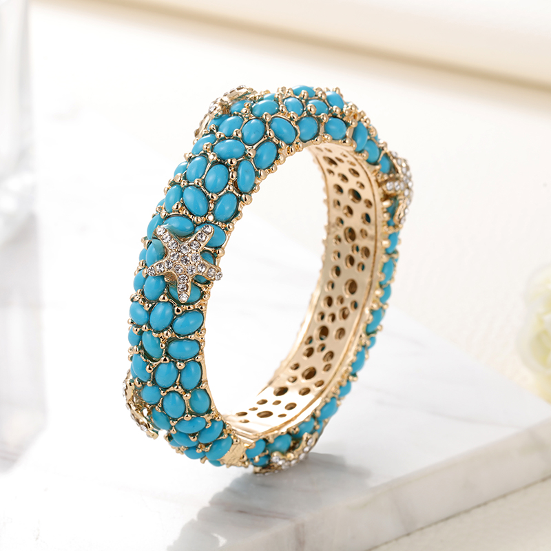 Sally's Paradise Christmas gif - Paradise Jewelry & Watches Llc Photos review and price